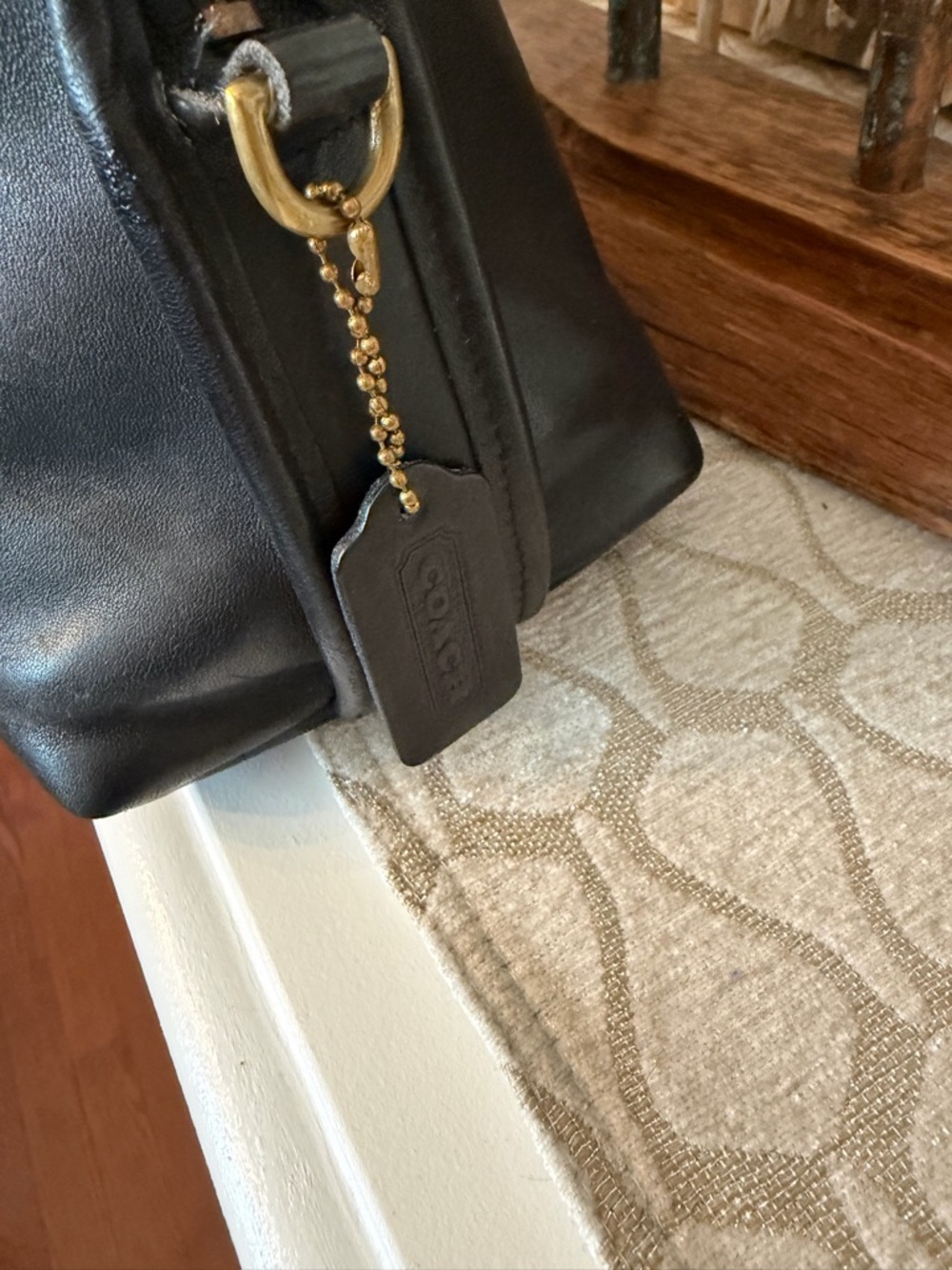 Vintage Coach Baxter Black Leather Bag.  Crossbody or hand carry. Doctor style. - Picture 3 of 7